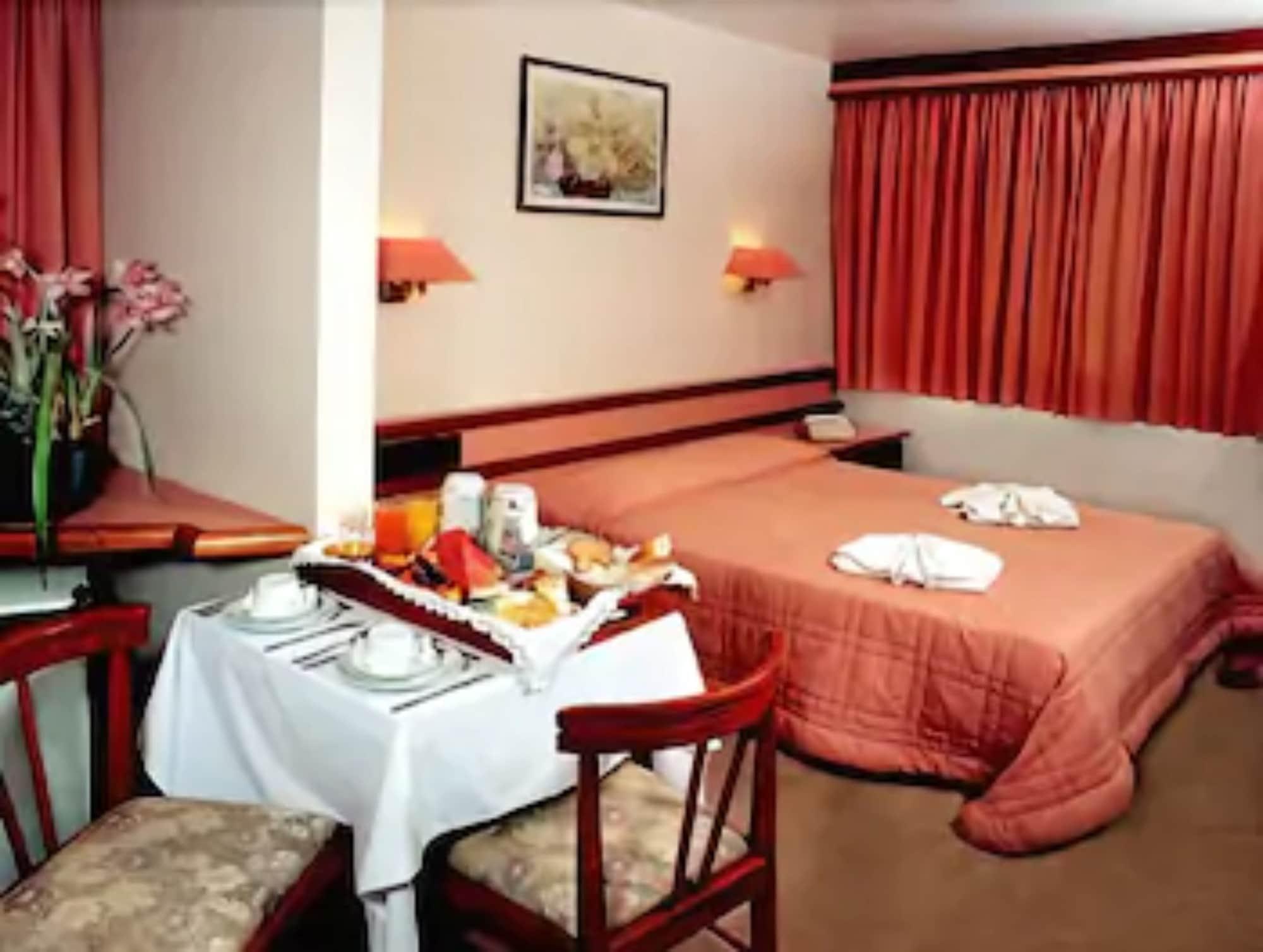 Rede Andrade Mercado Hotel クリチバ エクステリア 写真