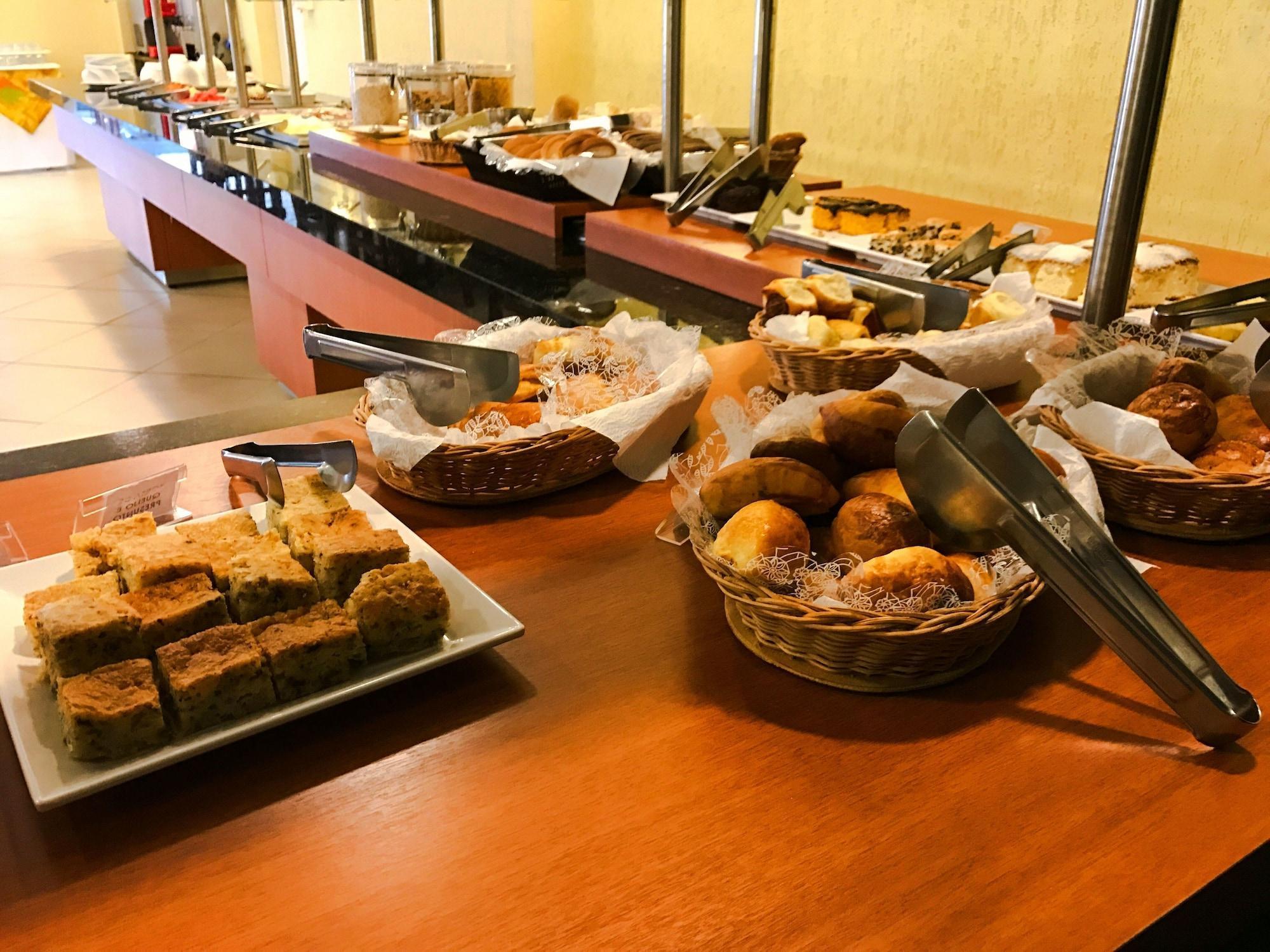 Rede Andrade Mercado Hotel クリチバ エクステリア 写真