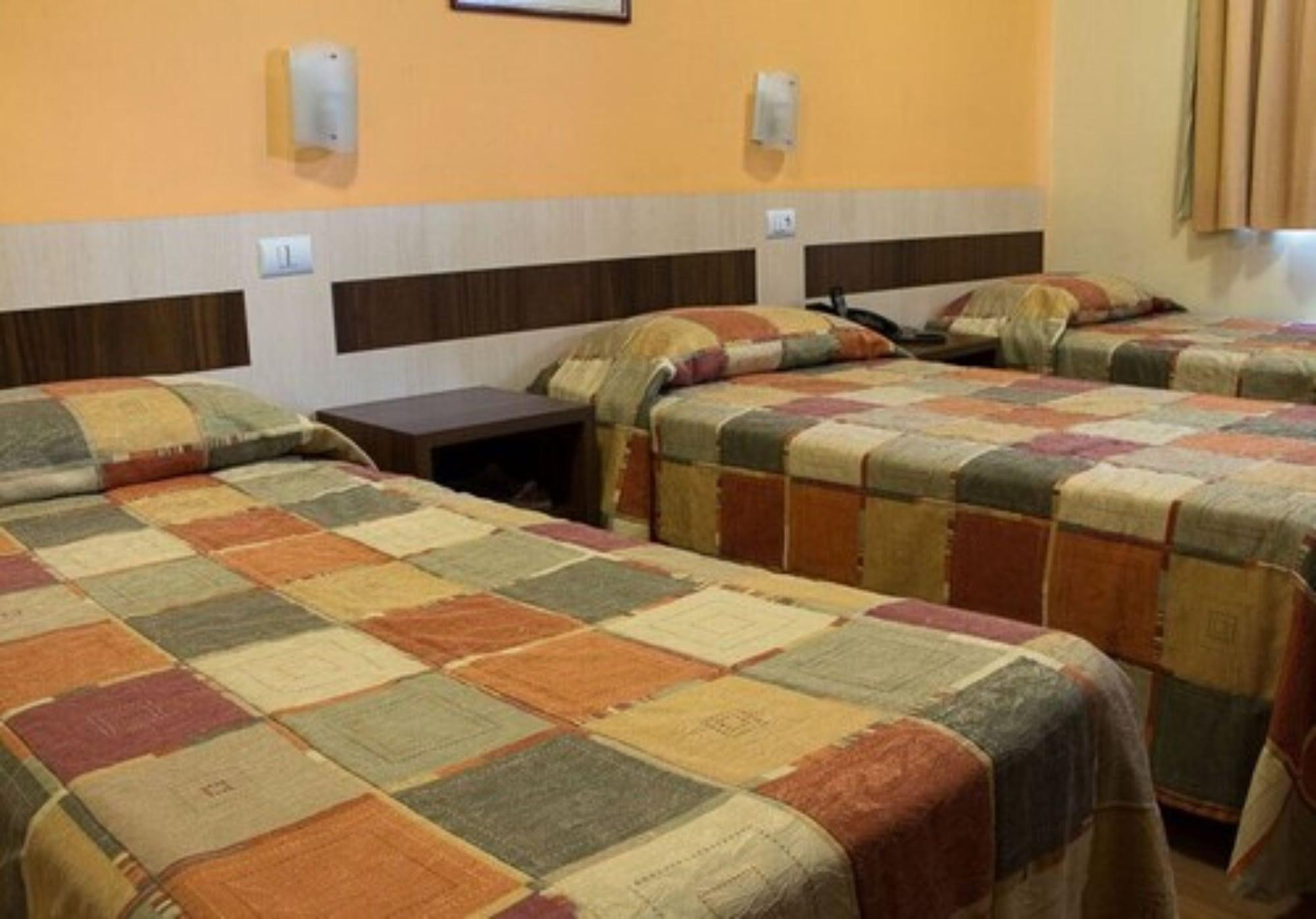 Rede Andrade Mercado Hotel クリチバ エクステリア 写真