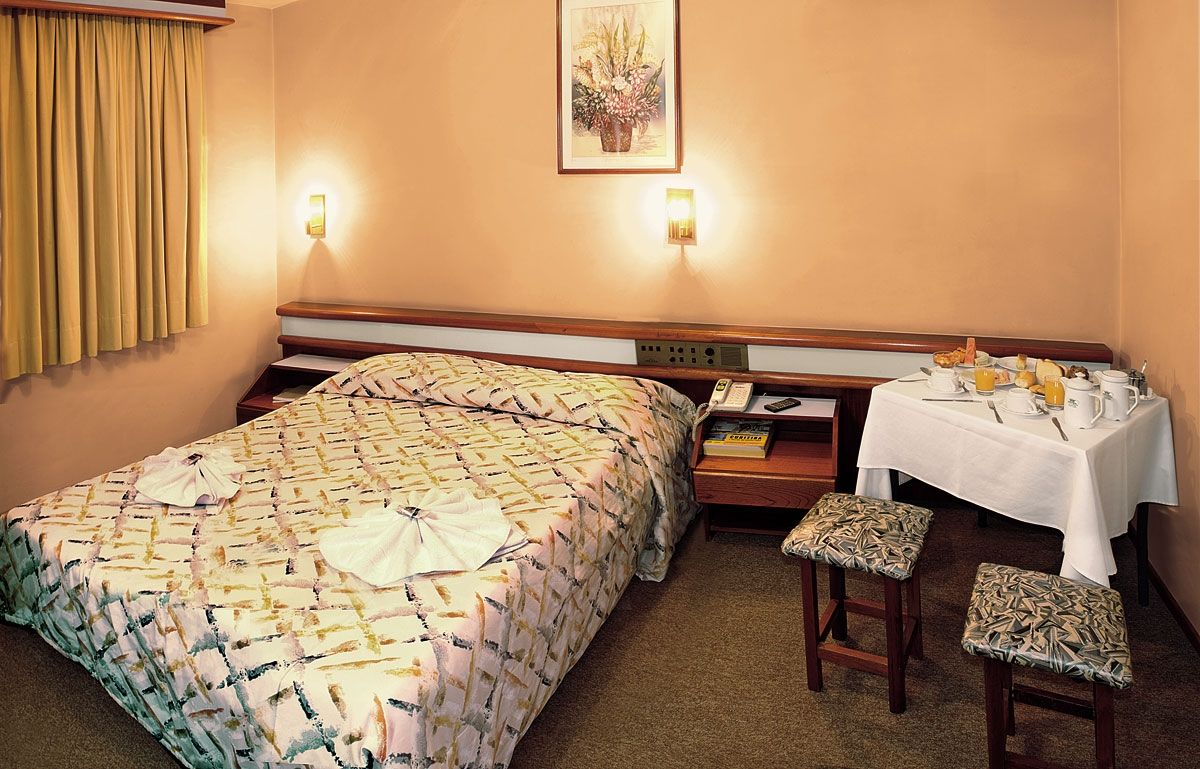 Rede Andrade Mercado Hotel クリチバ エクステリア 写真
